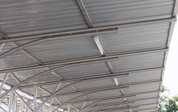 installing Siabost Bho Thuath metal roofing